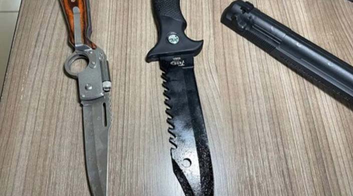 Homem invade escola com faca, fere professoras e faz professor de refém