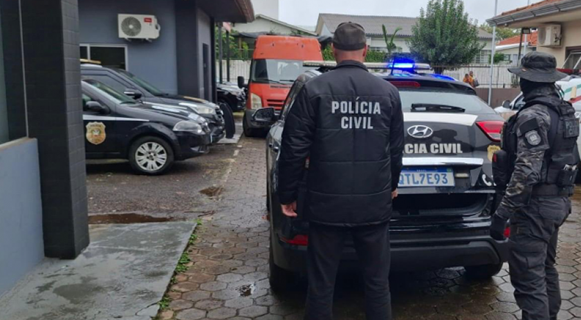 Condenada por roubo é presa