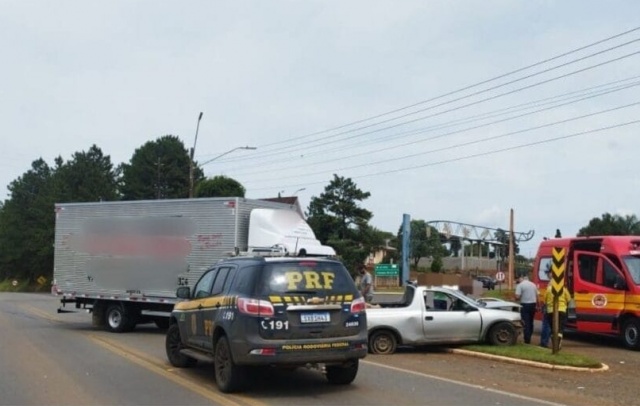 Idoso de 100 anos que dirigia caminhonete morre em grave acidente na BR-470