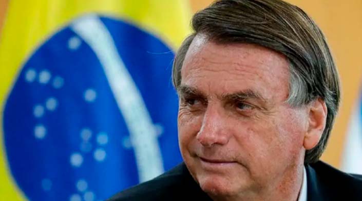 Bolsonaro viaja nesta quarta aos EUA e não passará faixa a Lula