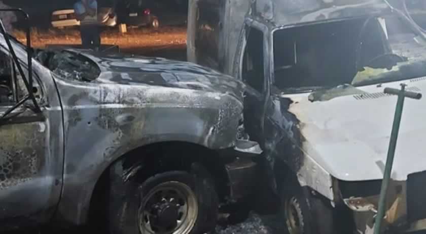 Veículos pegam fogo em oficina de chapeação em Seara