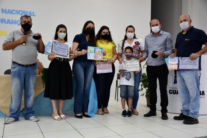Aluno da Rede Municipal recebe premiação Nacional em Concurso