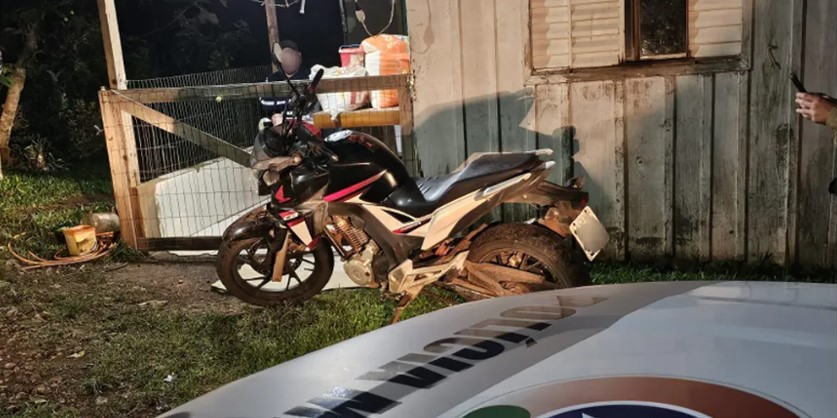Homem furta moto e exige R$ 300 para devolvê-la