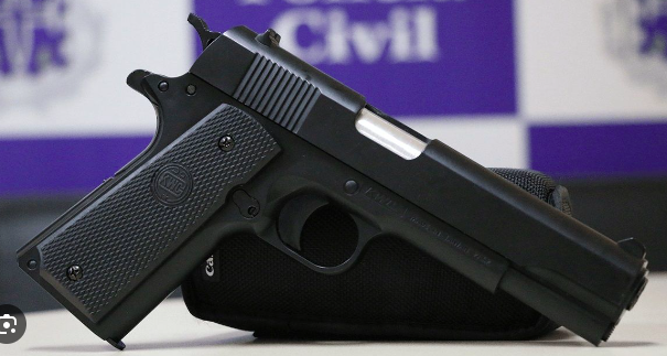 Arma de brinquedo no roubo gera grave ameaça, decide STJ