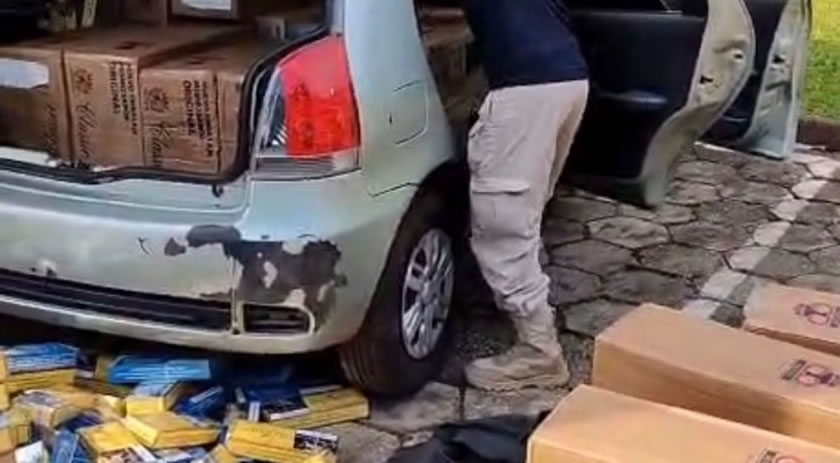 PRF apreende mais de 12 mil maços de cigarro contrabandeado na BR-282