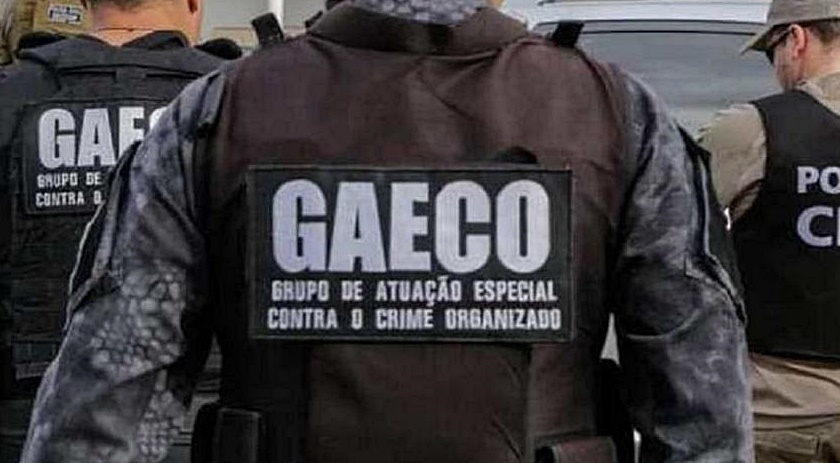 GAECO cumpre mandados de busca e apreensão em secretaria municipal de Guaraciaba