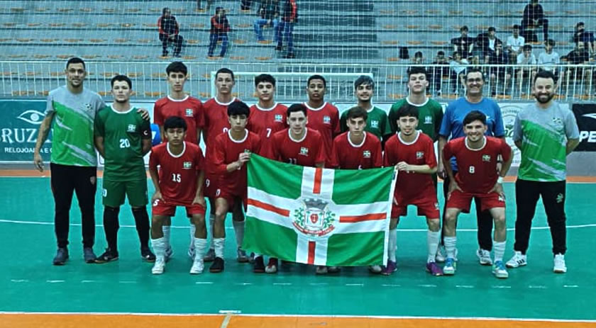 São Miguel do Oeste garante classificação no futsal para a fase estadual da Olesc