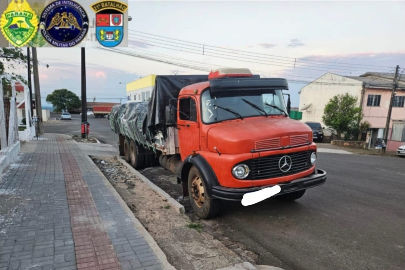 Caminhão carregado de farinha descaminhada é apreendido entre Bom Jesus do Sul e Barracão