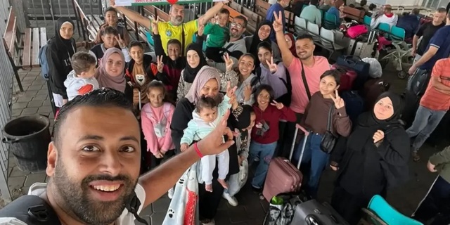 Brasileiros que estavam em Gaza chegam ao Brasil nesta segunda