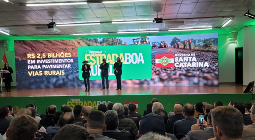 Município  participa de lançamento do programa "Estrada Boa Rural"