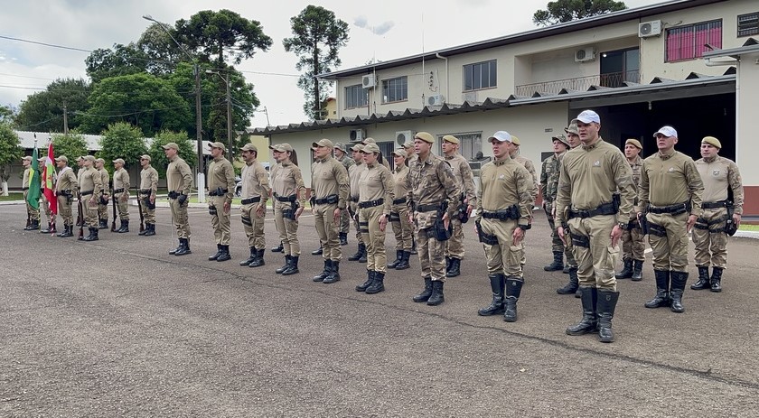 Polícia Militar realiza promoção de oficiais e praças