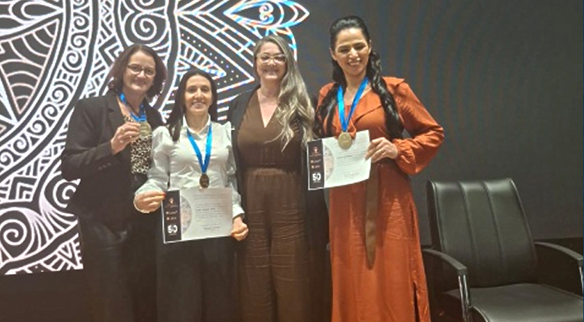 Técnica do HRTGB-Santé recebe Prêmio Profissional Destaque de Enfermagem
