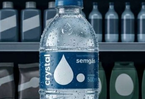Anvisa manda recolher lote de água mineral Crystal após detecção de bactéria