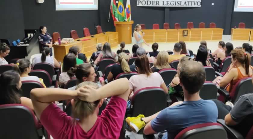 SAMU de Maravilha realiza projeto nas escolas