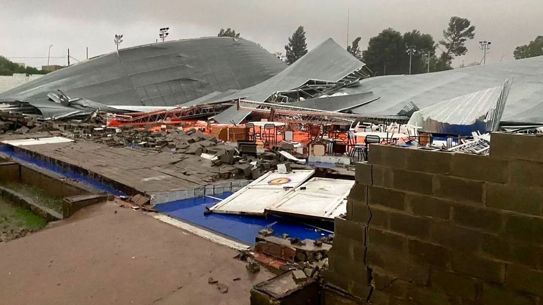 Com ventos de 180 km/h, tempestade na Argentina causa 13 mortes e deixa rastro de destruição