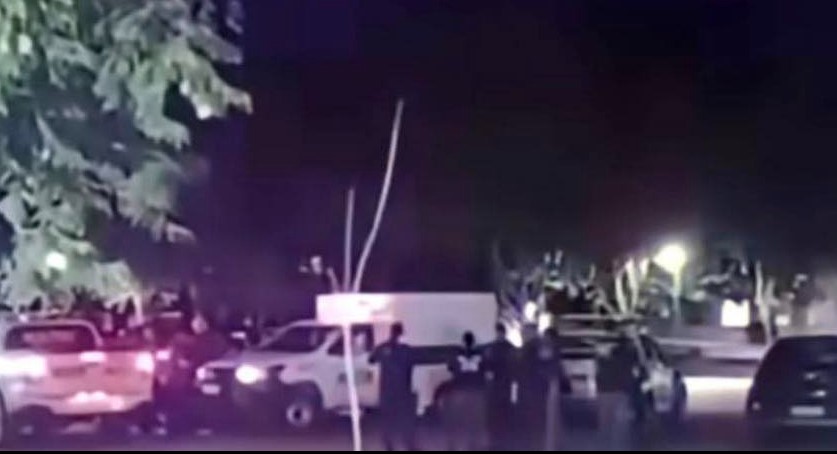 Criança de 3 anos morre após ser esquecida dentro de carro; pai passa mal e é internado em estado grave