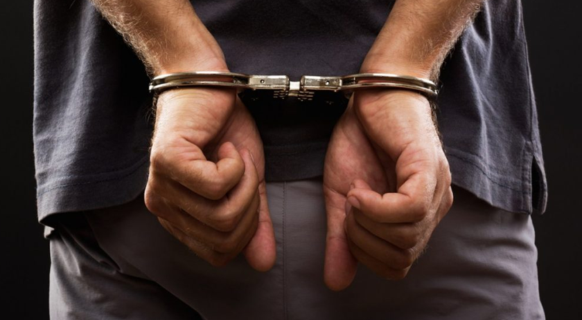 Homem é preso por tentativa de homicídio com motosserra no interior