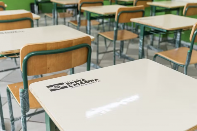 SC define novas regras para matrículas e transferências de alunos para 2027