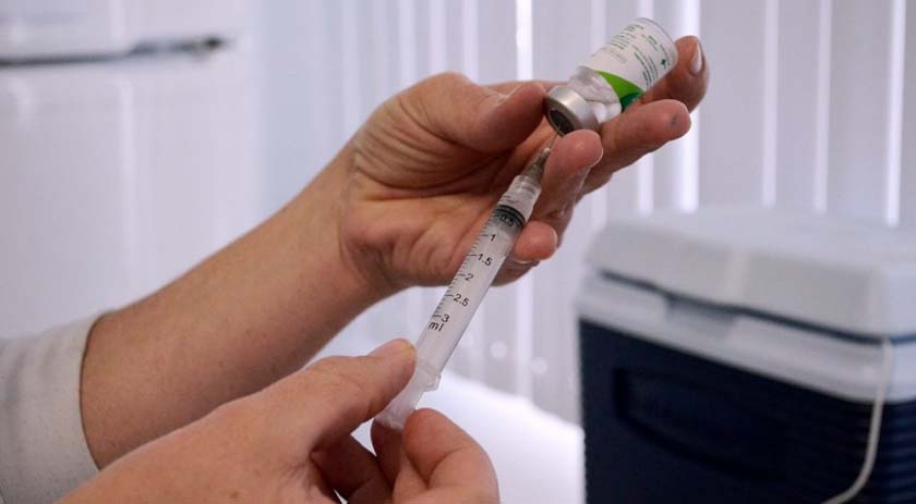 Mais de 1,7 milhão de pessoas não tomaram vacina da gripe em SC