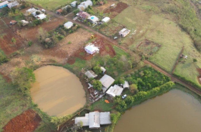 Município decreta emergência após tornado danificar 50 imóveis