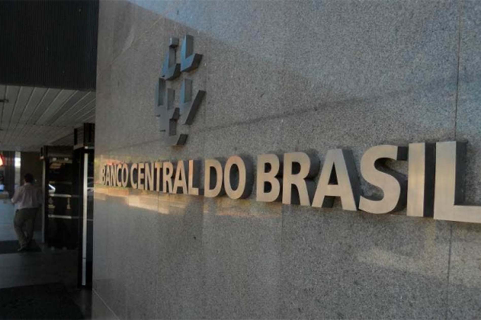 Banco Central mantém Selic em 13,75% na primeira reunião sob Lula