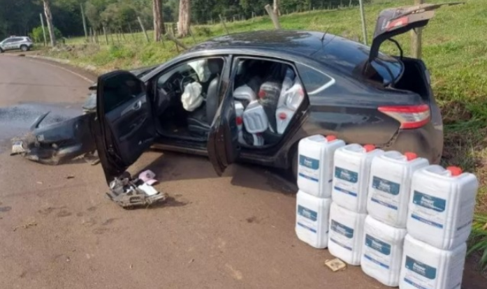 Polícia apreende 800 litros de agrotóxico perigoso após acidente