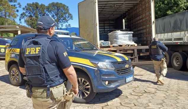 PRF flagra transporte irregular de cerca de 4 mil litros de biodiesel