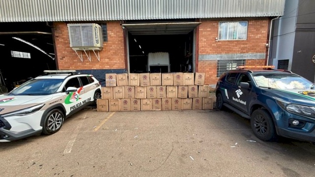 Abordagem a ônibus resulta na apreensão de 15 mil maços de cigarro