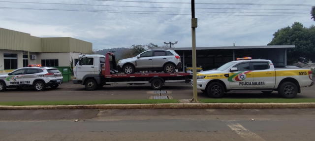 Vítima percebe golpe, liga pra Polícia, que recupera caminhonete e prende estelionatário