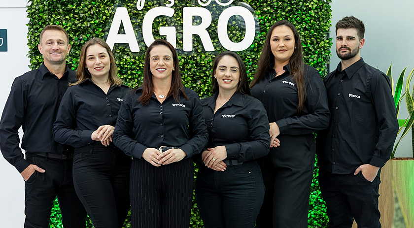 Sicoob apresenta nova agência e celebra sua trajetória no município