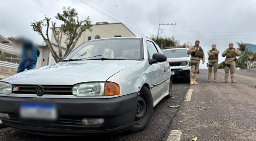 Carro furtado em Maravilha é recuperado em São Miguel do Oeste