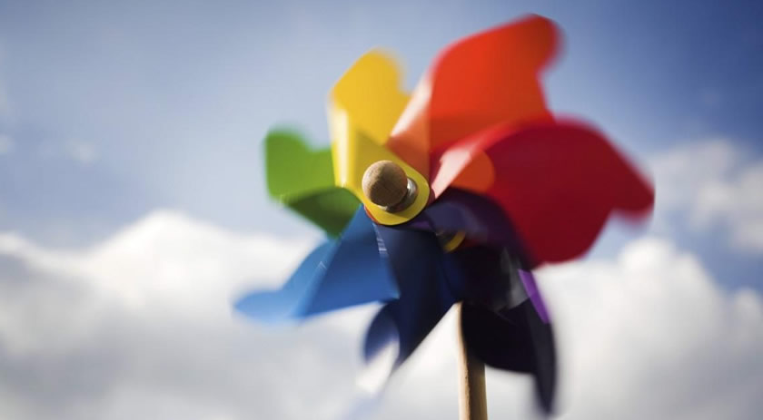 Entenda os perigos de acelerar a infância do seu filho