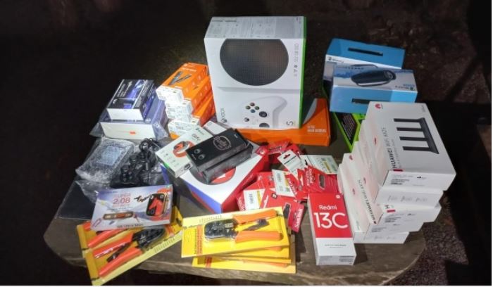 Polícia Militar apreende produtos contrabandeados