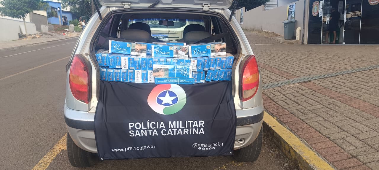 Casal é preso com carga de cigarros contrabandeados após fuga da polícia