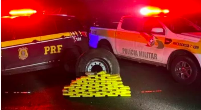 Drogas são encontradas em carreta com donativos que seguia para o RS