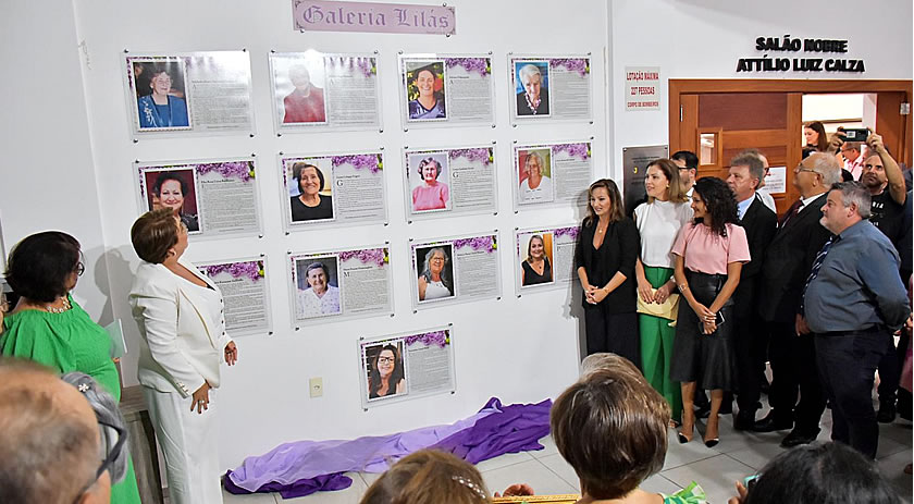 Lembranças e renovação da Galeria Lilás marcam sessão solene em homenagem ao Dia da Mulher