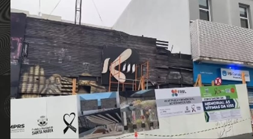 Onze anos e seis meses após tragédia, prédio da boate Kiss começa a ser demolido