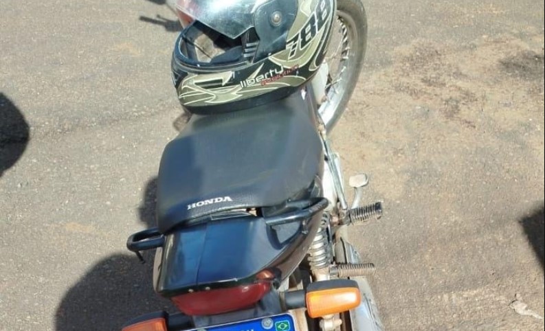 Polícia Militar recupera motocicleta furtada