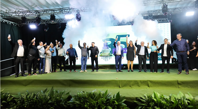 Sicoob São Miguel celebra 35 anos de história com eventos marcantes e homenagens