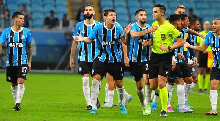Com gol anulado no fim, Grêmio empata com o CSA e está eliminado da Copa do Brasil
