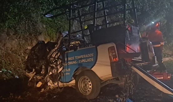 Pai e filho de seis anos morrem em acidente no RS