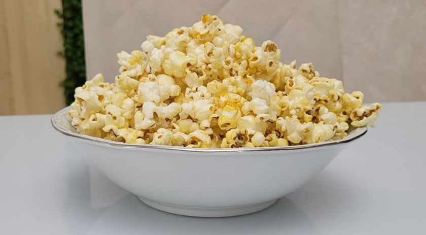 Dete ensina a fazer pipoca caramelizada com açucar