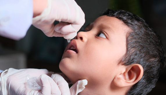 Vacinação contra poliomielite alcança menos da metade da meta em SC