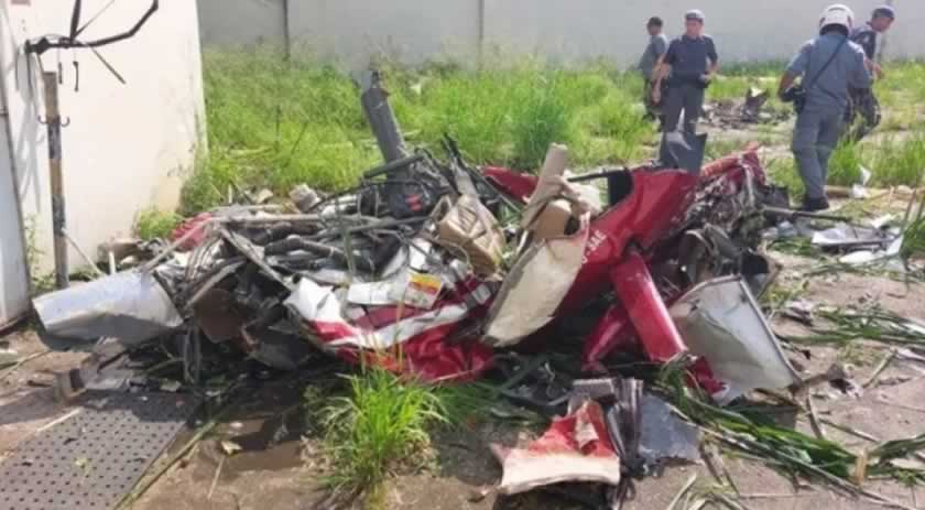 Helicóptero cai na região da Barra Funda e deixa quatro mortos, em São Paulo