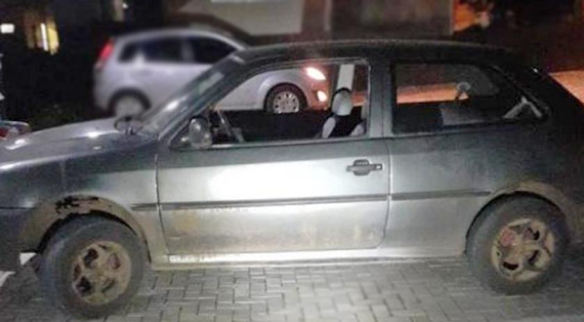 Homem com extensa ficha criminal é preso pela PM após roubar veículo