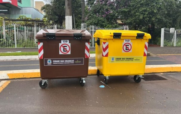 220 pares de contêineres de resíduos são substituídos