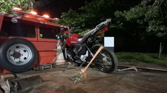 Motocicleta com mais de R$ 24 mil em débitos é apreendida