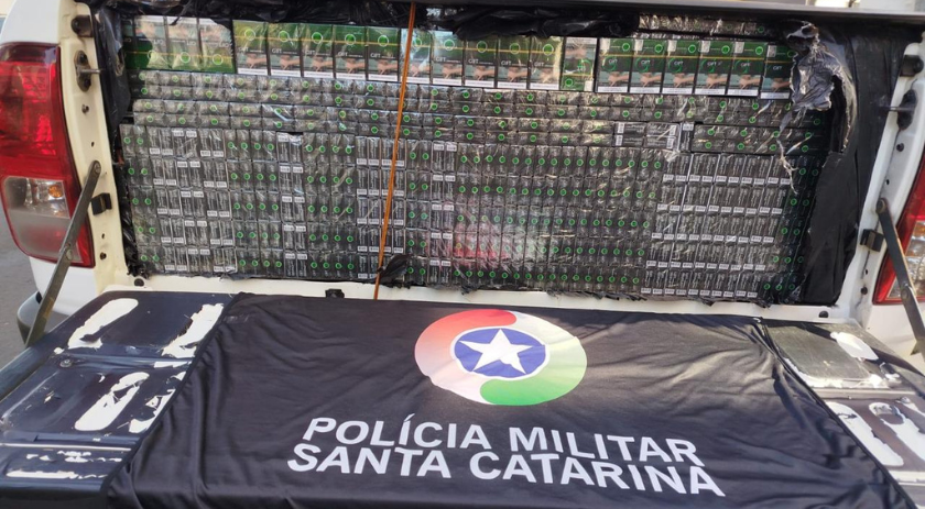 Mais de 27 mil maços de cigarros contrabandeados são apreendidos na BR-158