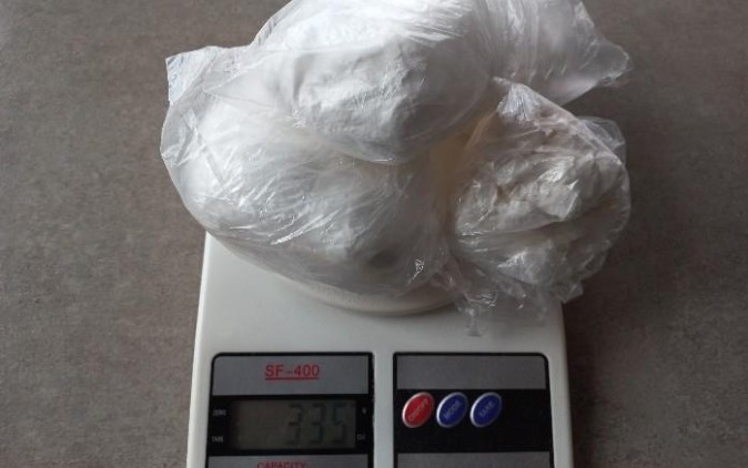 Três são presos com cocaína e crack após abordagem