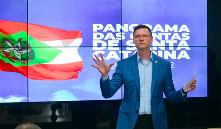 Secretário da Fazenda de SC defende investimentos privados para Casan